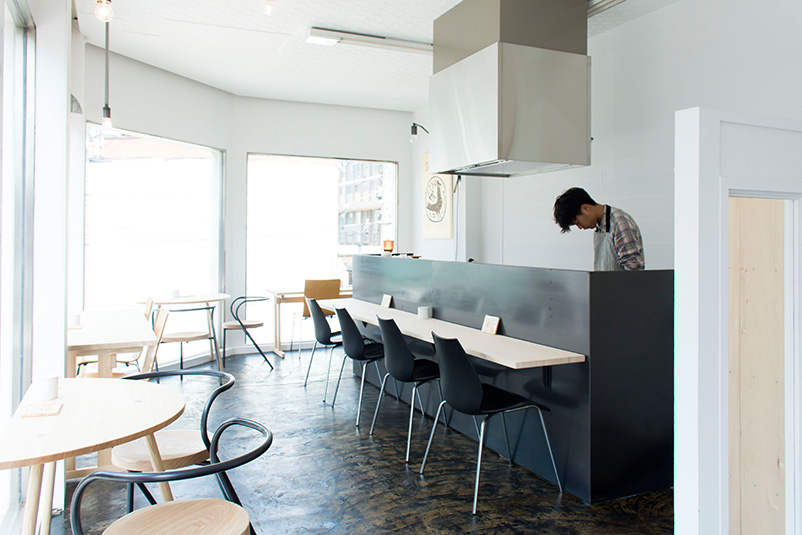 BETTER BICYCLES ONOMICHI リアルショップ 店内